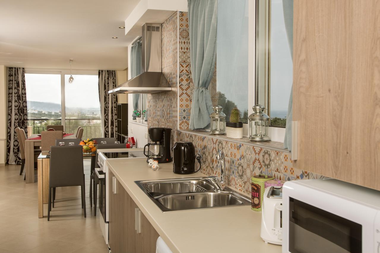 Panorama Villa มาเลีย ภายนอก รูปภาพ