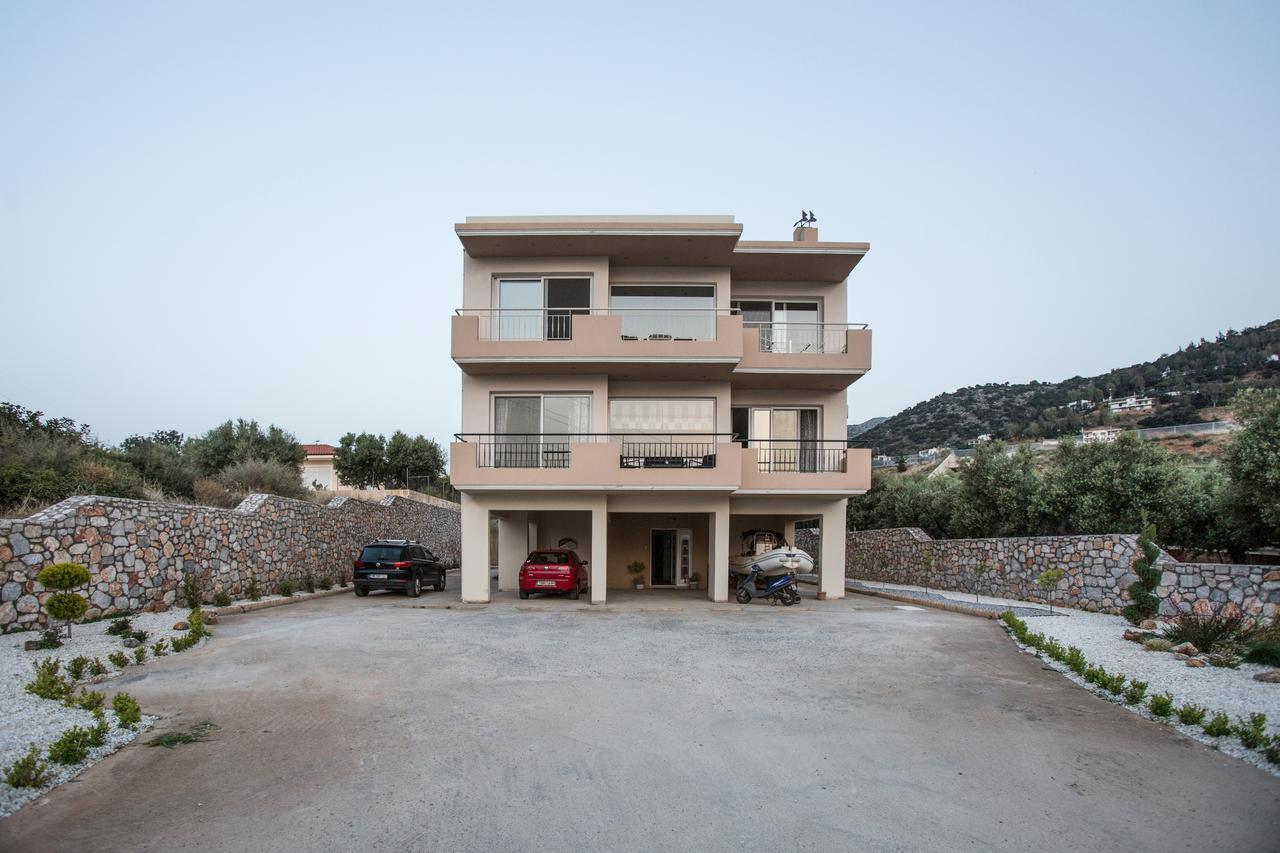 Panorama Villa มาเลีย ภายนอก รูปภาพ