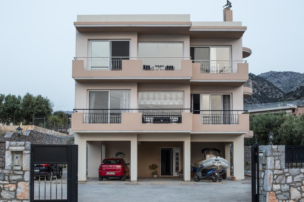 Panorama Villa มาเลีย ภายนอก รูปภาพ